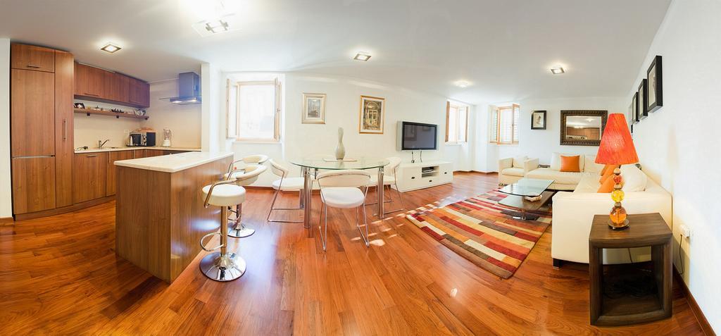 Peristil Apartment Сплит Екстериор снимка